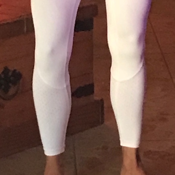 Lululemon Mind Over Miles White sz 2 NWT - Picture 6 of 7